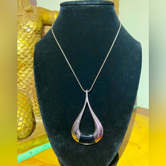 Vintage Coventry pendant with necklace - Picture 1 of 9